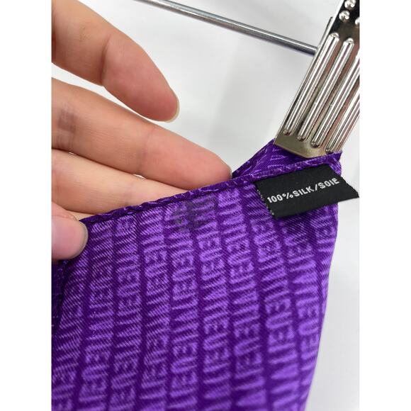 Thierry Mugler Scarf Womens Alien Wrap Square Silk Purple Printed Promo RARE - Picture 5 of 5